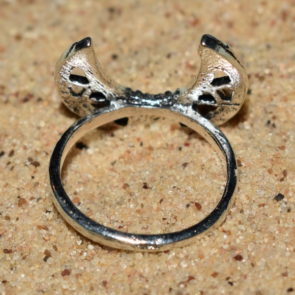 Engraved Half Moon Ring - Picture 3 of 3